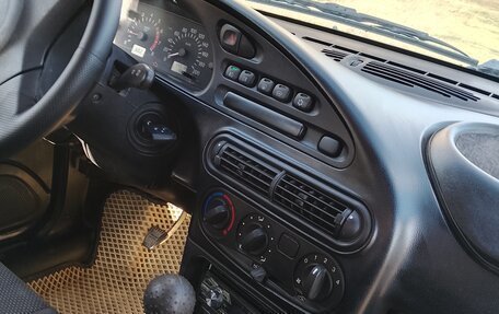 Chevrolet Niva I рестайлинг, 2011 год, 700 000 рублей, 6 фотография
