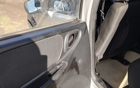 Chevrolet Niva I рестайлинг, 2011 год, 700 000 рублей, 22 фотография