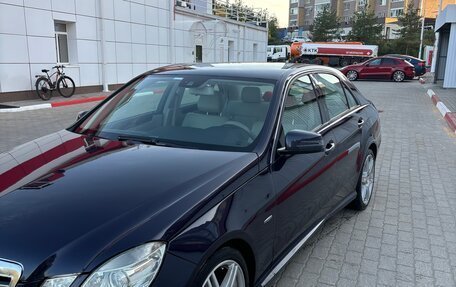 Mercedes-Benz E-Класс, 2011 год, 1 850 000 рублей, 2 фотография