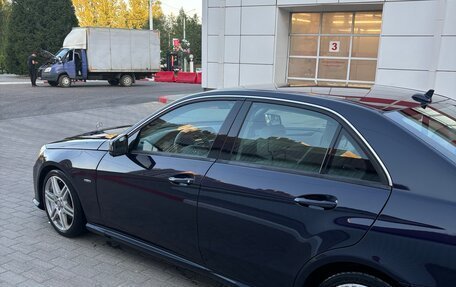 Mercedes-Benz E-Класс, 2011 год, 1 850 000 рублей, 3 фотография