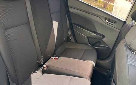 Hyundai Solaris II рестайлинг, 2019 год, 1 350 000 рублей, 10 фотография