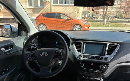 Hyundai Solaris II рестайлинг, 2019 год, 1 350 000 рублей, 11 фотография