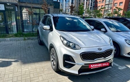 KIA Sportage IV рестайлинг, 2018 год, 2 750 000 рублей, 2 фотография