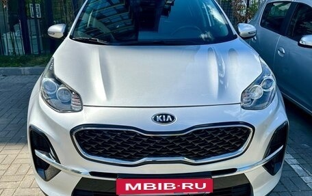 KIA Sportage IV рестайлинг, 2018 год, 2 750 000 рублей, 3 фотография
