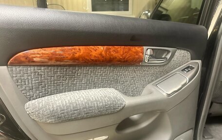 Toyota Land Cruiser Prado 120 рестайлинг, 2008 год, 7 000 000 рублей, 9 фотография