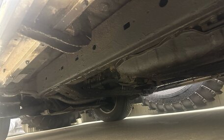 Toyota Land Cruiser Prado 120 рестайлинг, 2008 год, 7 000 000 рублей, 19 фотография