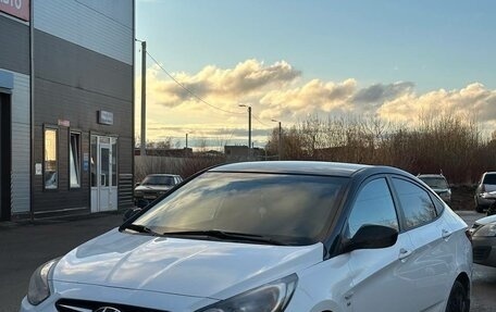 Hyundai Solaris II рестайлинг, 2012 год, 870 000 рублей, 3 фотография