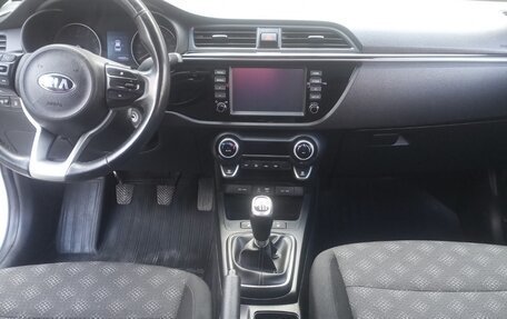 KIA Rio IV, 2018 год, 1 280 000 рублей, 5 фотография