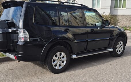 Mitsubishi Pajero IV, 2014 год, 2 650 000 рублей, 3 фотография