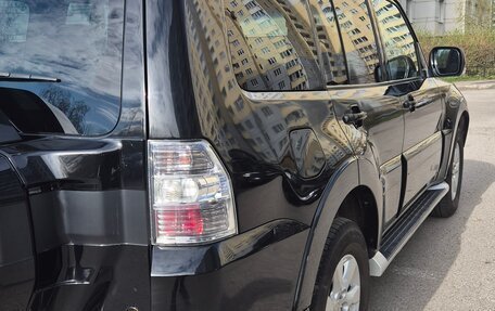 Mitsubishi Pajero IV, 2014 год, 2 650 000 рублей, 6 фотография