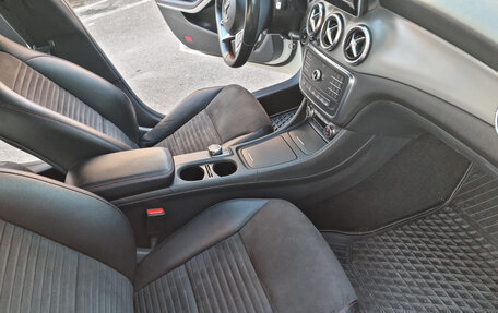 Mercedes-Benz CLA, 2015 год, 2 070 000 рублей, 16 фотография