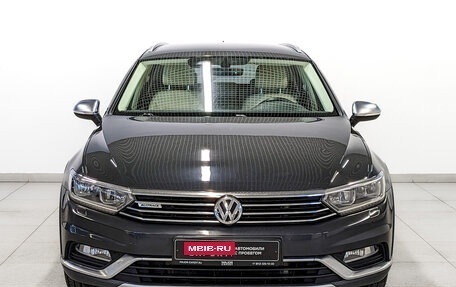Volkswagen Passat B8 рестайлинг, 2018 год, 2 535 000 рублей, 2 фотография