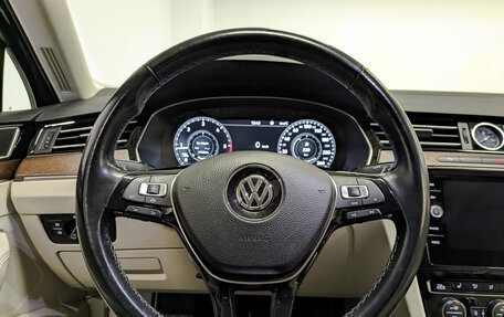 Volkswagen Passat B8 рестайлинг, 2018 год, 2 535 000 рублей, 22 фотография