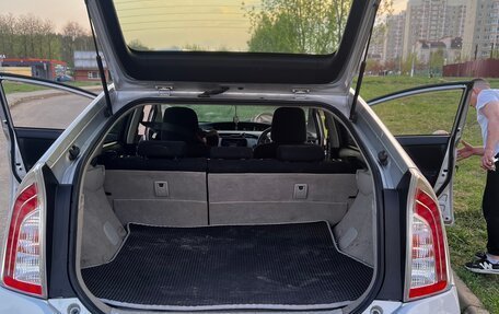 Toyota Prius, 2015 год, 1 200 000 рублей, 4 фотография
