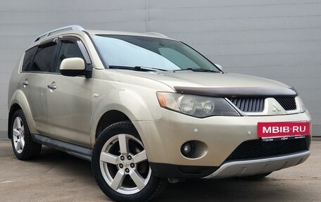 Mitsubishi Outlander III рестайлинг 3, 2008 год, 799 000 рублей, 3 фотография