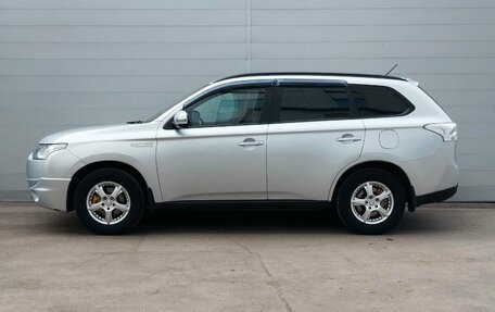 Mitsubishi Outlander III рестайлинг 3, 2013 год, 1 325 000 рублей, 5 фотография