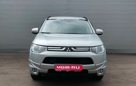 Mitsubishi Outlander III рестайлинг 3, 2013 год, 1 325 000 рублей, 16 фотография