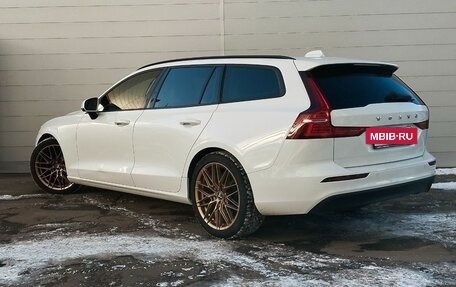 Volvo V60 II, 2020 год, 1 907 000 рублей, 7 фотография