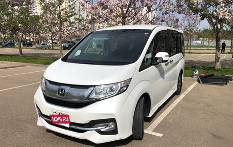 Honda Stepwgn IV, 2015 год, 2 290 000 рублей, 3 фотография