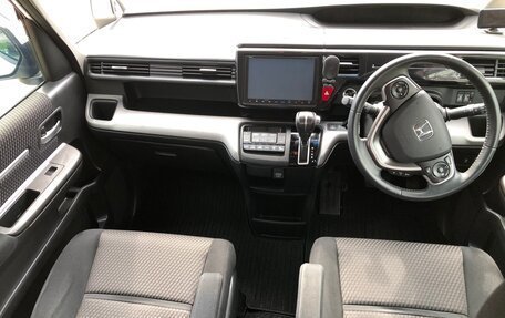 Honda Stepwgn IV, 2015 год, 2 290 000 рублей, 21 фотография