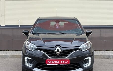 Renault Kaptur I рестайлинг, 2019 год, 1 700 000 рублей, 2 фотография
