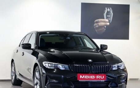 BMW 3 серия, 2019 год, 3 990 000 рублей, 3 фотография