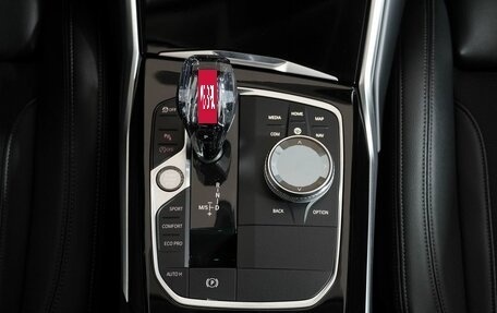 BMW 3 серия, 2019 год, 3 990 000 рублей, 23 фотография