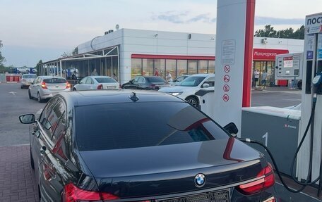 BMW 7 серия, 2016 год, 3 700 000 рублей, 4 фотография