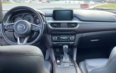 Mazda 6, 2018 год, 2 790 000 рублей, 17 фотография