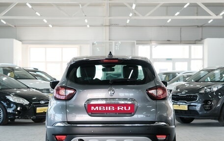 Renault Kaptur I рестайлинг, 2017 год, 1 599 000 рублей, 5 фотография