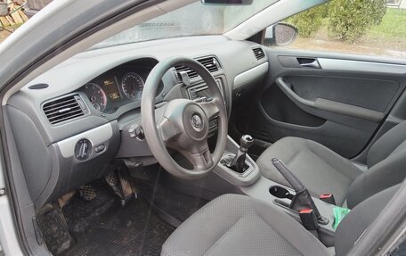 Volkswagen Jetta VI, 2011 год, 990 000 рублей, 5 фотография