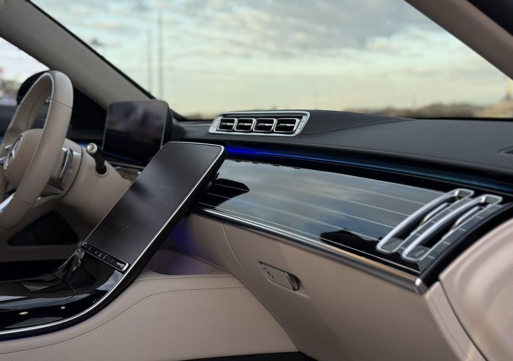 Mercedes-Benz S-Класс, 2021 год, 9 990 000 рублей, 28 фотография