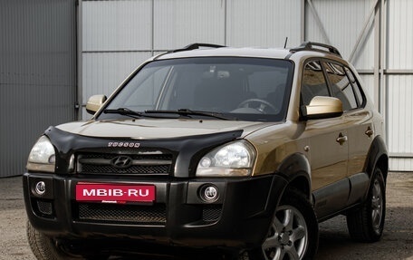 Hyundai Tucson III, 2004 год, 720 000 рублей, 1 фотография