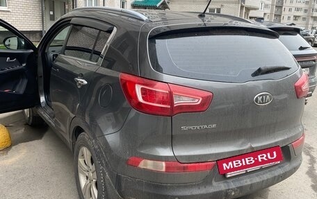 KIA Sportage III, 2010 год, 900 000 рублей, 3 фотография