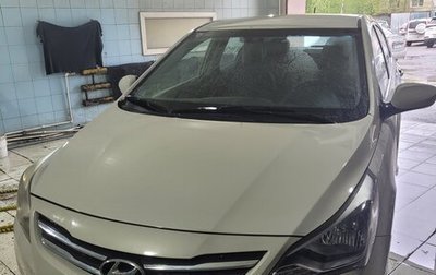 Hyundai Solaris II рестайлинг, 2015 год, 1 050 000 рублей, 1 фотография