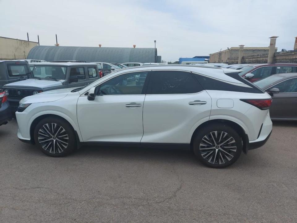 Lexus RX IV рестайлинг, 2024 год, 9 600 000 рублей, 3 фотография