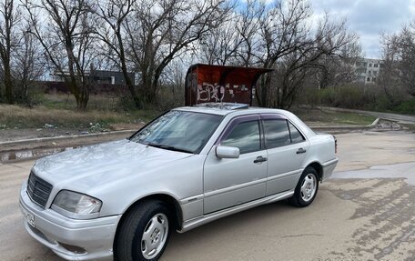 Mercedes-Benz C-Класс, 1996 год, 285 000 рублей, 1 фотография
