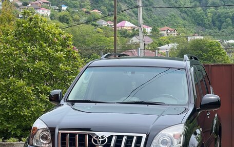 Toyota Land Cruiser Prado 120 рестайлинг, 2008 год, 3 000 000 рублей, 1 фотография