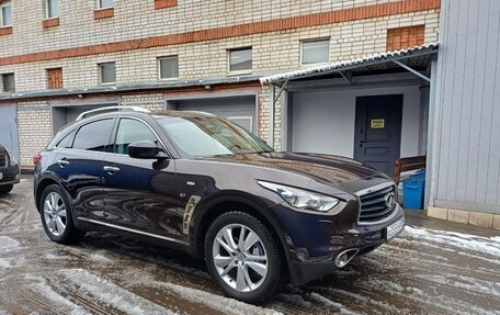 Infiniti QX70, 2016 год, 2 900 000 рублей, 3 фотография