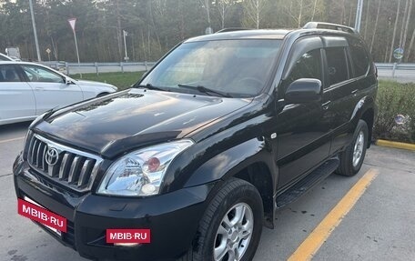 Toyota Land Cruiser Prado 120 рестайлинг, 2007 год, 2 300 000 рублей, 2 фотография