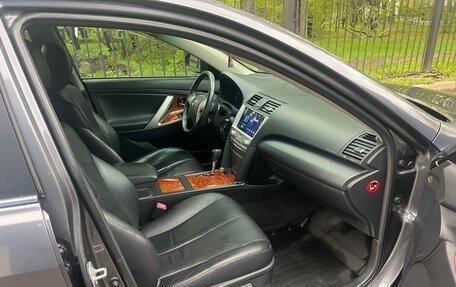Toyota Camry, 2010 год, 1 350 000 рублей, 13 фотография