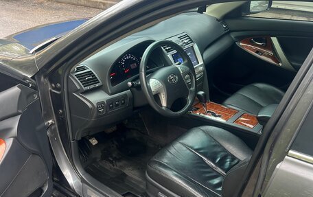 Toyota Camry, 2010 год, 1 350 000 рублей, 10 фотография