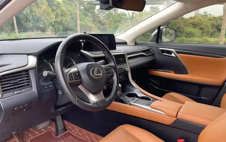 Lexus RX IV рестайлинг, 2022 год, 3 900 000 рублей, 10 фотография