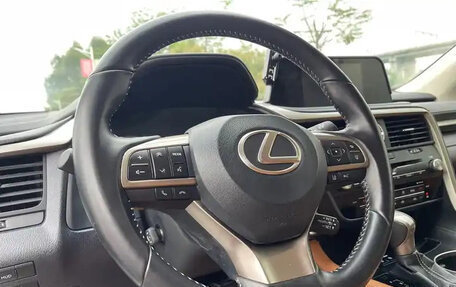 Lexus RX IV рестайлинг, 2022 год, 3 900 000 рублей, 7 фотография