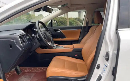 Lexus RX IV рестайлинг, 2022 год, 3 900 000 рублей, 17 фотография