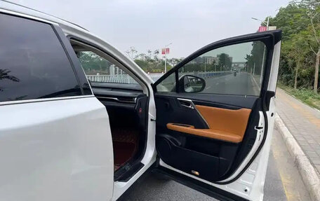 Lexus RX IV рестайлинг, 2022 год, 3 900 000 рублей, 20 фотография