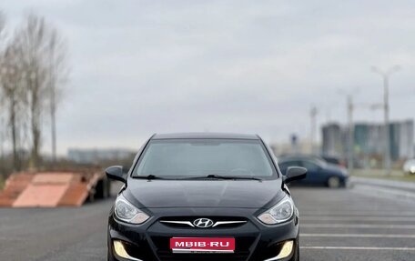 Hyundai Solaris II рестайлинг, 2013 год, 920 000 рублей, 1 фотография