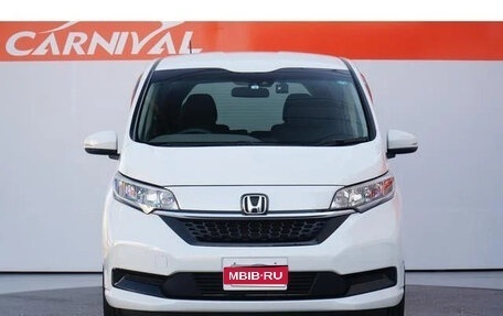 Honda Freed II, 2021 год, 1 850 000 рублей, 1 фотография