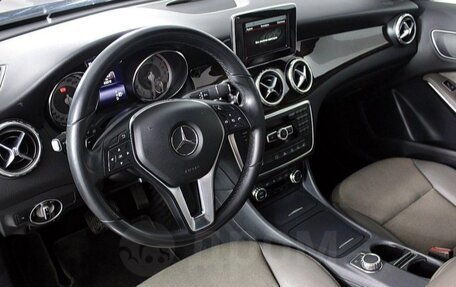 Mercedes-Benz GLA, 2015 год, 1 750 000 рублей, 4 фотография