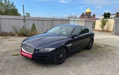 Jaguar XE I рестайлинг, 2016 год, 1 800 000 рублей, 5 фотография